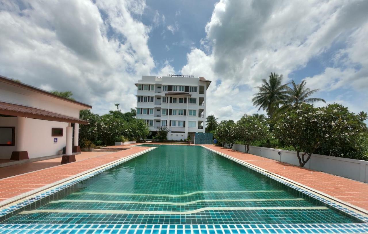 Khanom Sea Breeze Apartment Ngoại thất bức ảnh